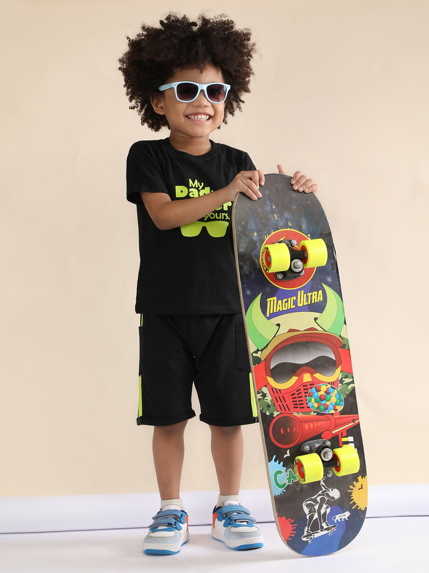 Polka Tots Half Sleeves My Dad is cooler than yours print T-Shirt Shorts - Black