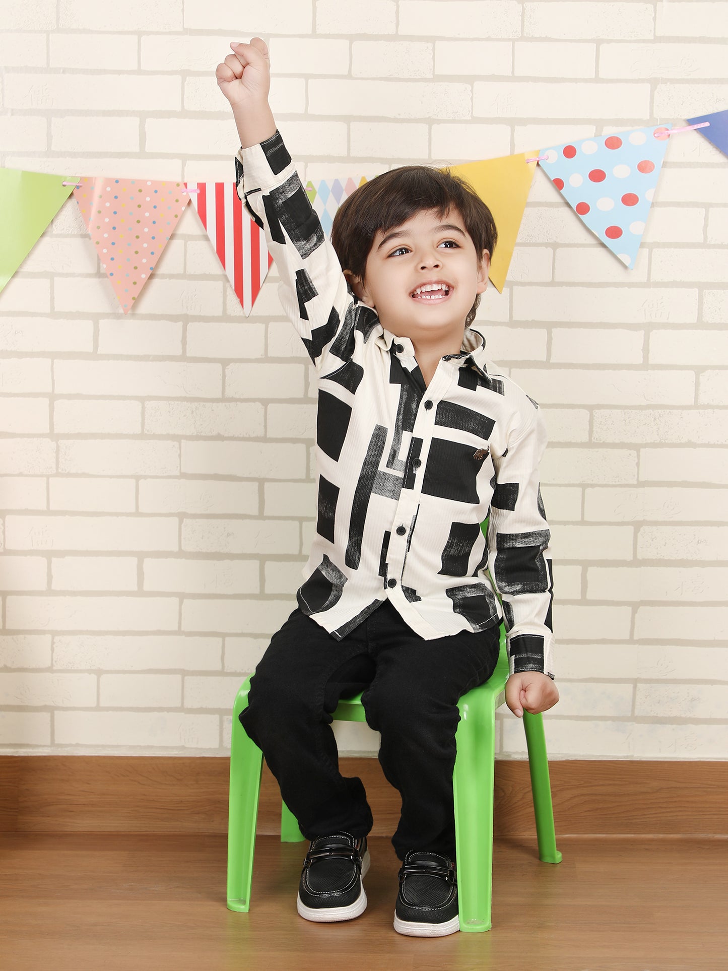 Polka Tots Full Sleeves Geometric print Shirt - Black