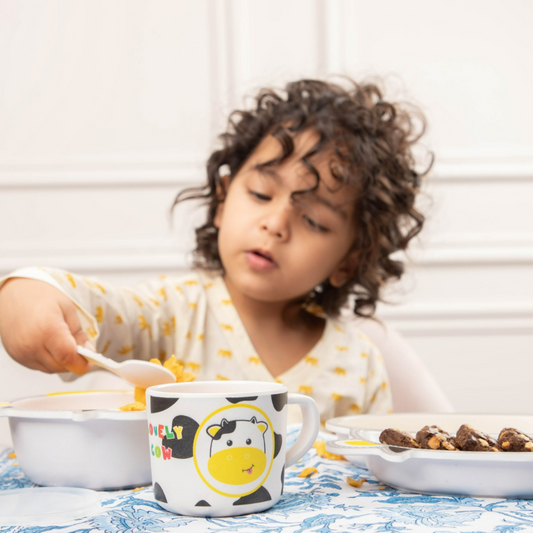From Purees to Picky Eaters: Introducing First Solids to Your Little One