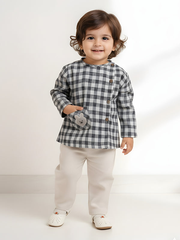Polka Tots Soft Cotton Full-Sleeves Teddy Pocket Gingham Jhabla & Pant Set - Black