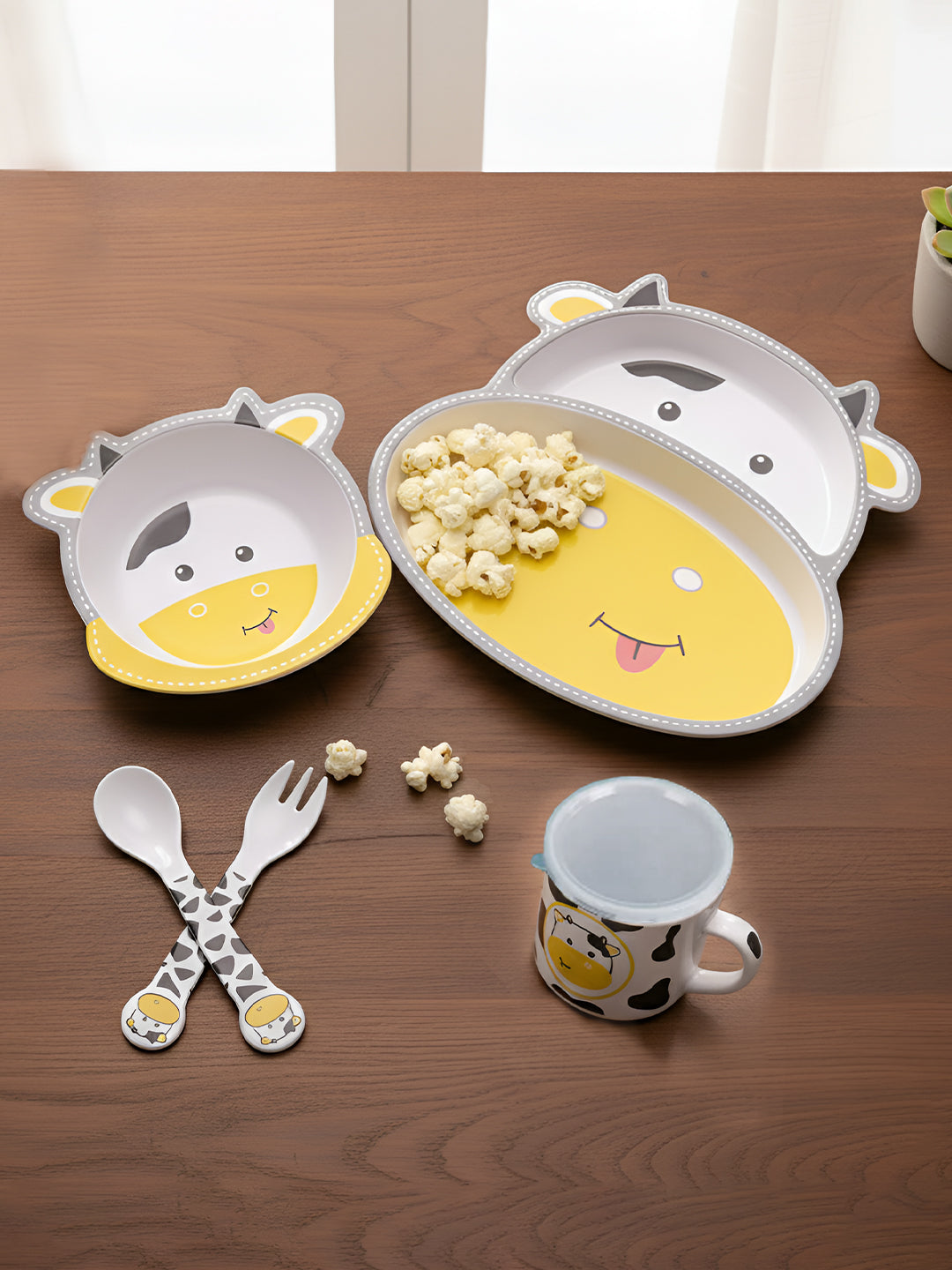 Eco-Friendly 5 Pieces Bamboo Fiber Kids Crockery Set (Cow)