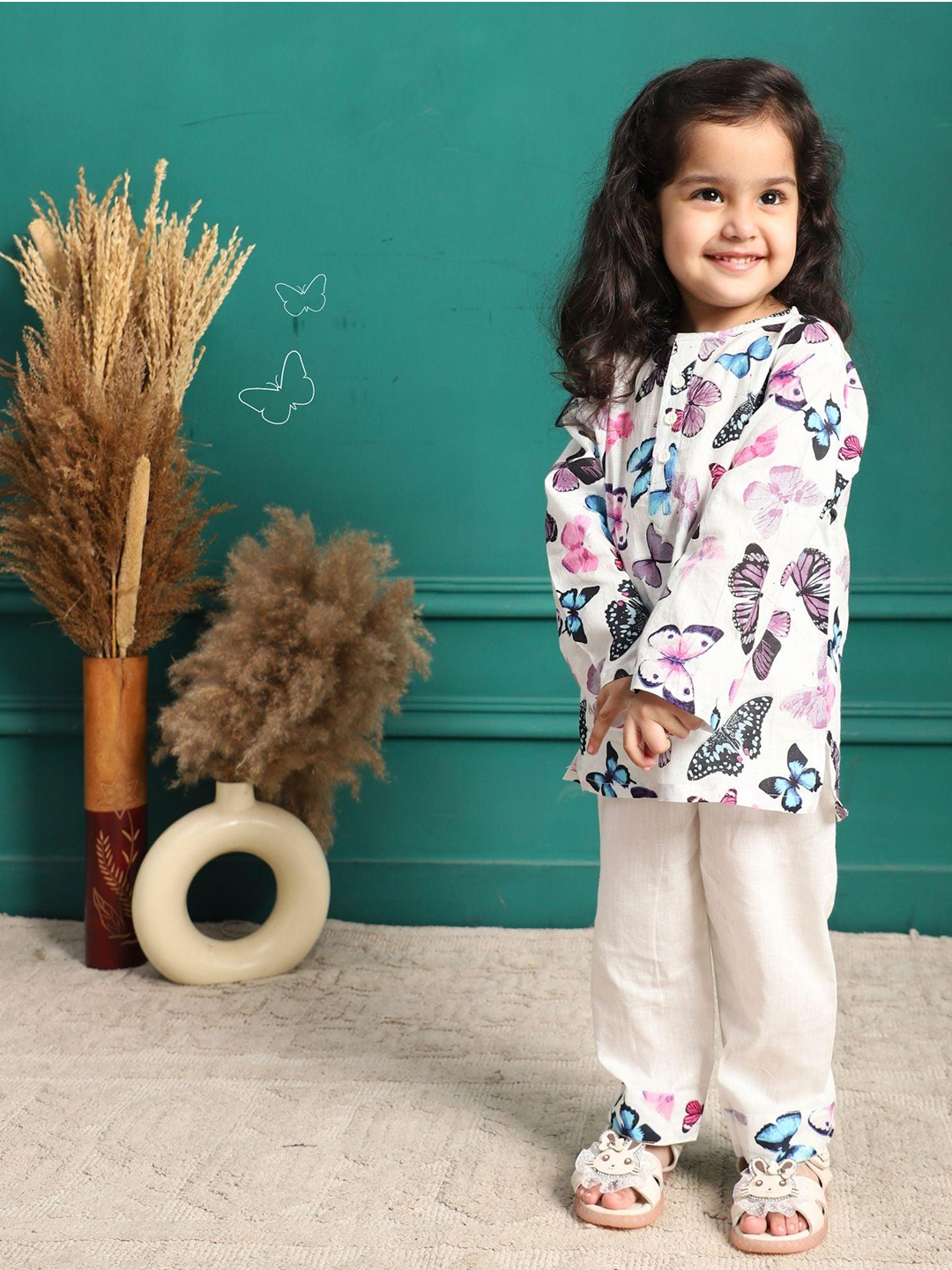 Polka Tots Butterfly print Full sleeves Nightwear Kurta pyjama set- White