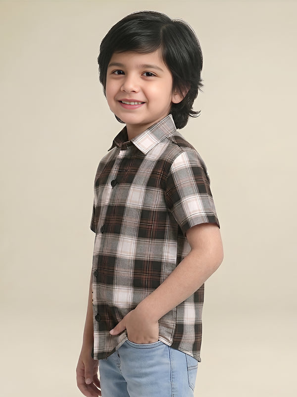Polka Tots Half Sleeve Checks Shirt Life Is Journey Print - Black