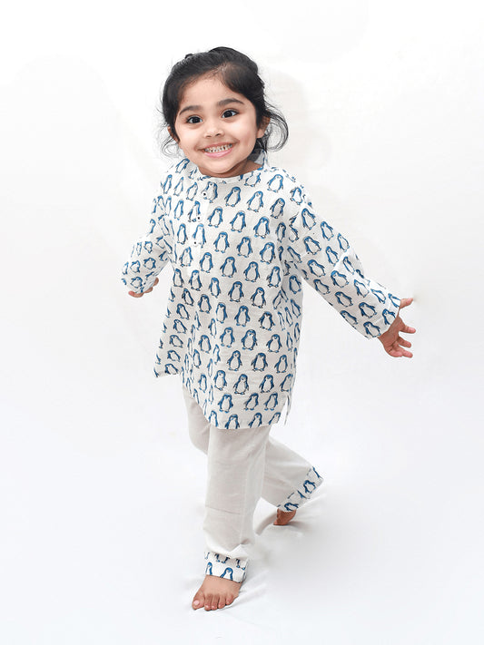 Polka Tots Penguin print Full sleeves Nightwear Kurta pyjama set - Blue