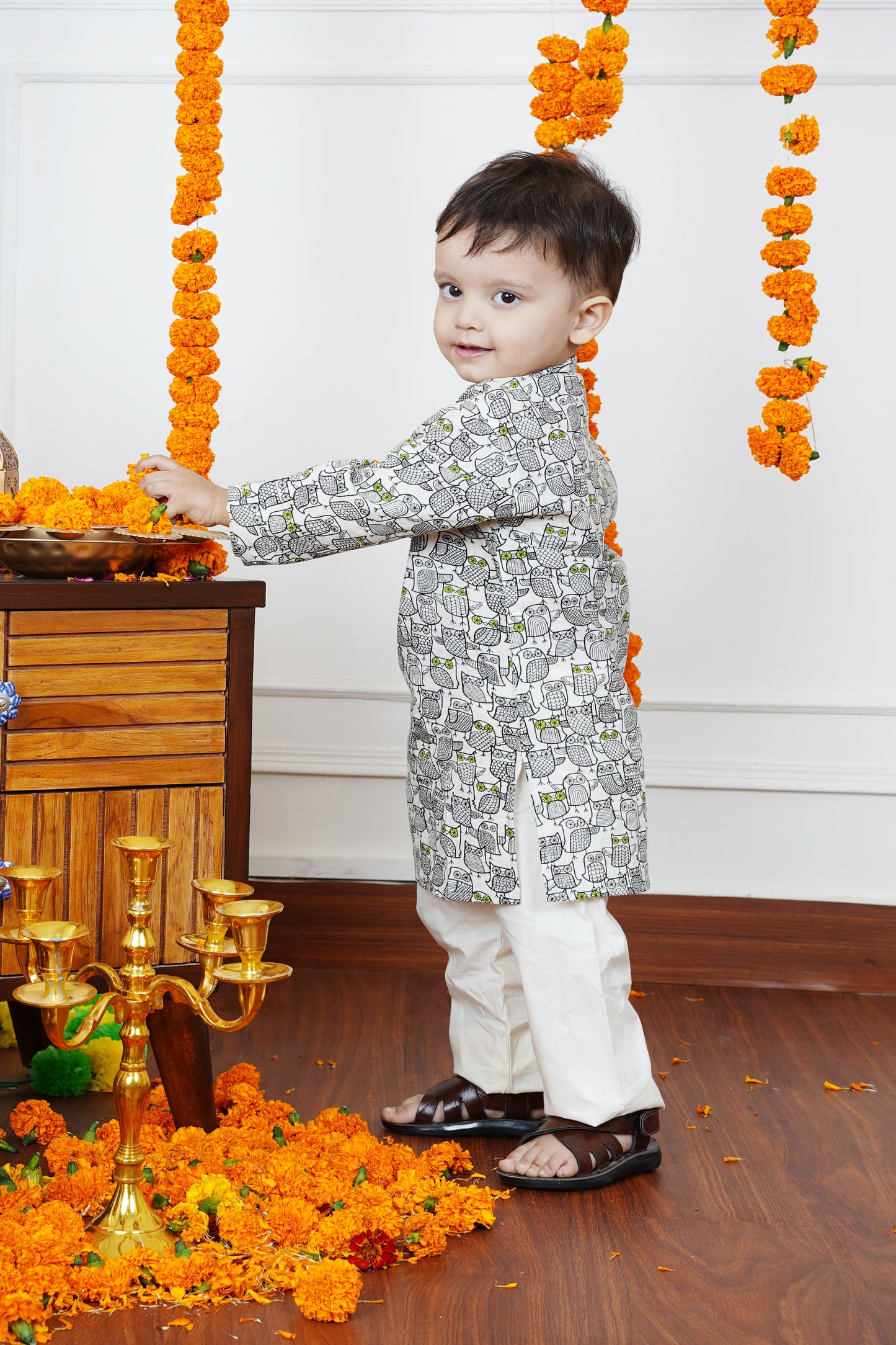 Polka Tots Full Sleeve Owl print Kurta Pyjama Set - Off White