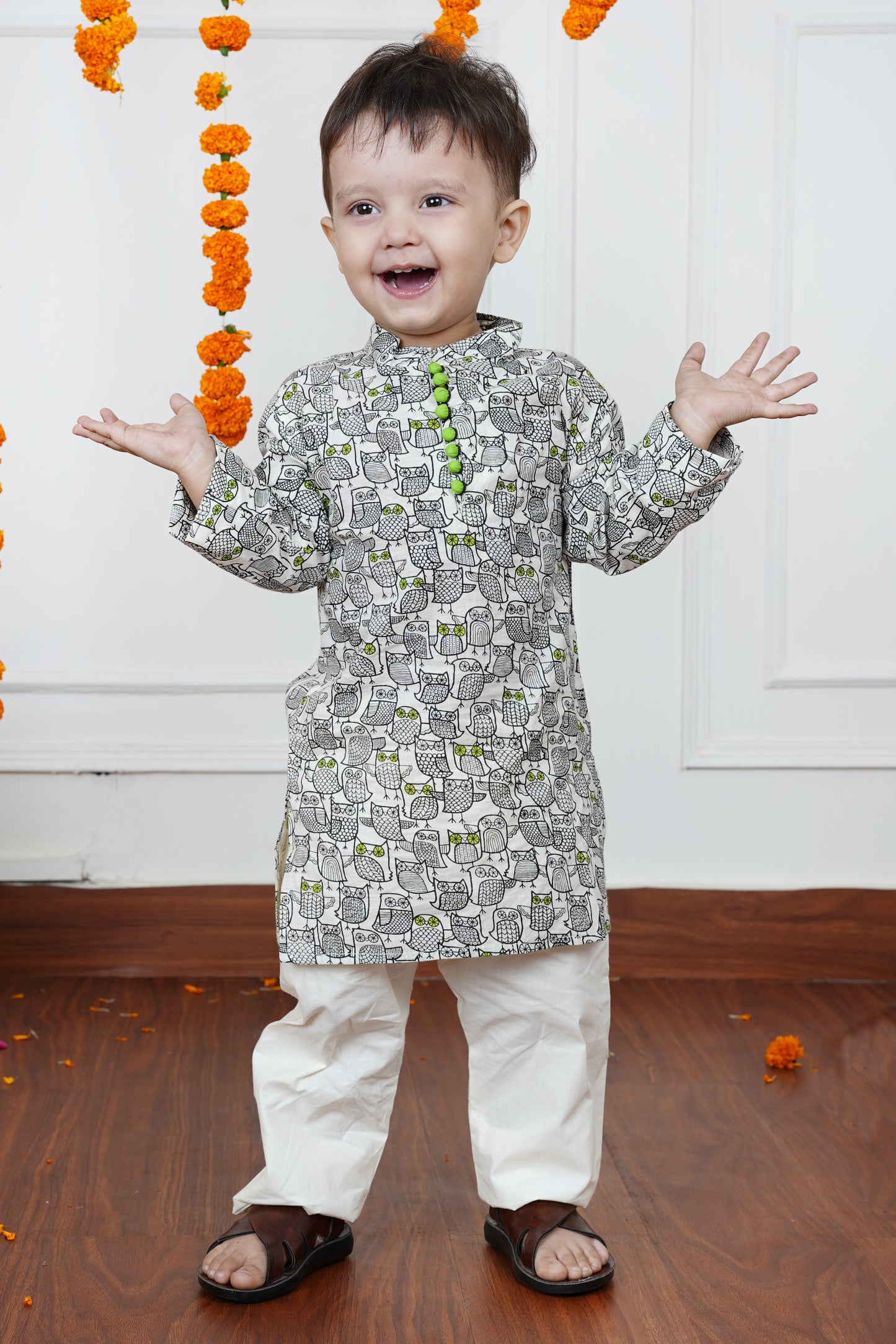 Polka Tots Full Sleeve Owl print Kurta Pyjama Set - Off White