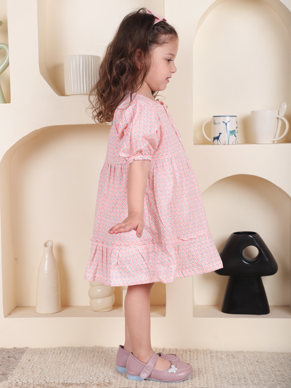 Polka Tots Half sleeve Zigzag print Frock with Headband - Peach