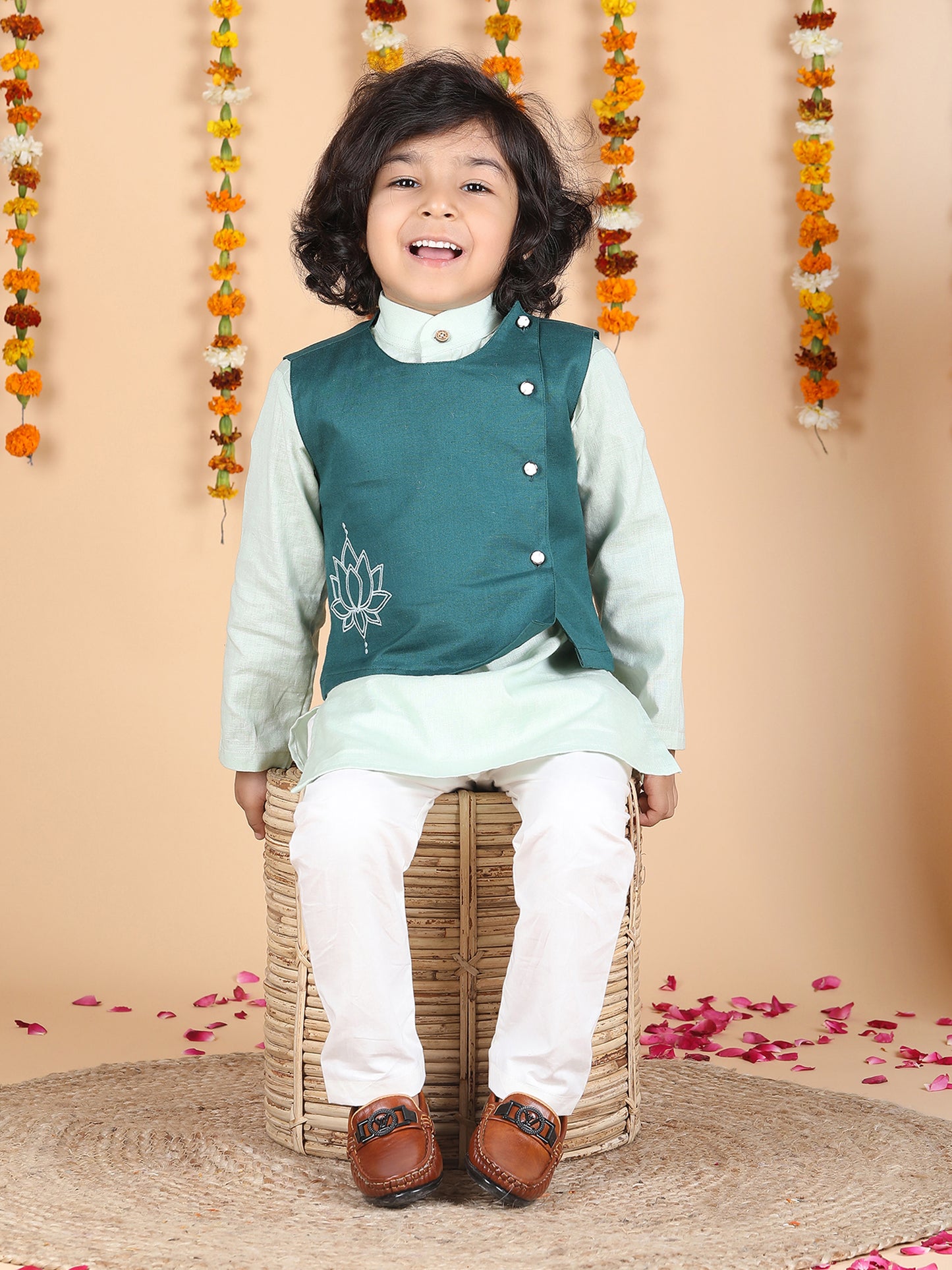 Polka Tots Full sleeves Lotus print Koti Kurta Pyjama - Green