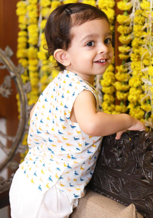 Polka Tots Duck Print Sleeveless Jhabla And Pant Set - White & Orange